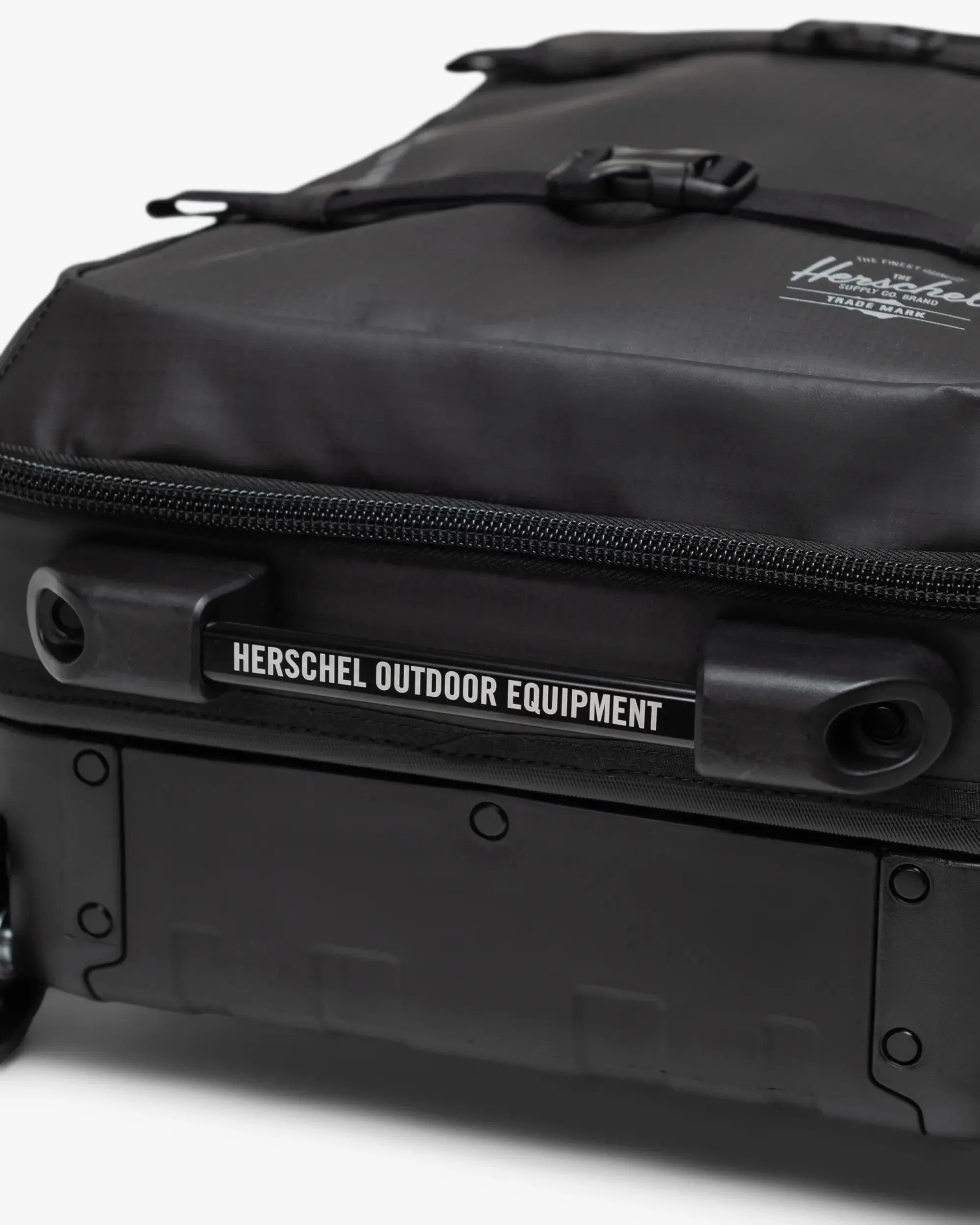 All Season Hybrid Roller Bag Large Carry On