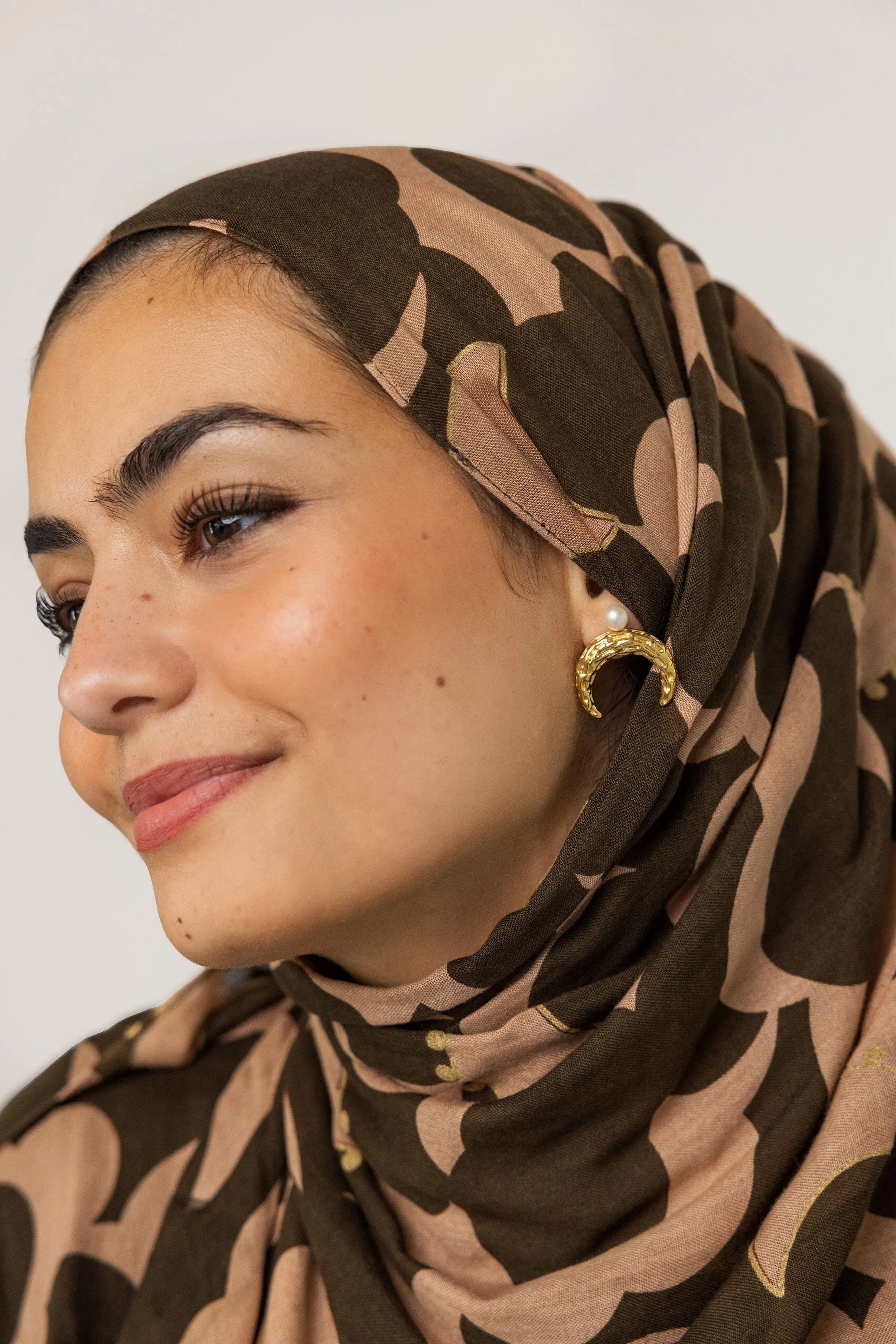Elegant Cascading Pearl Crescent Studs - VELA x Nominal Exclusive
