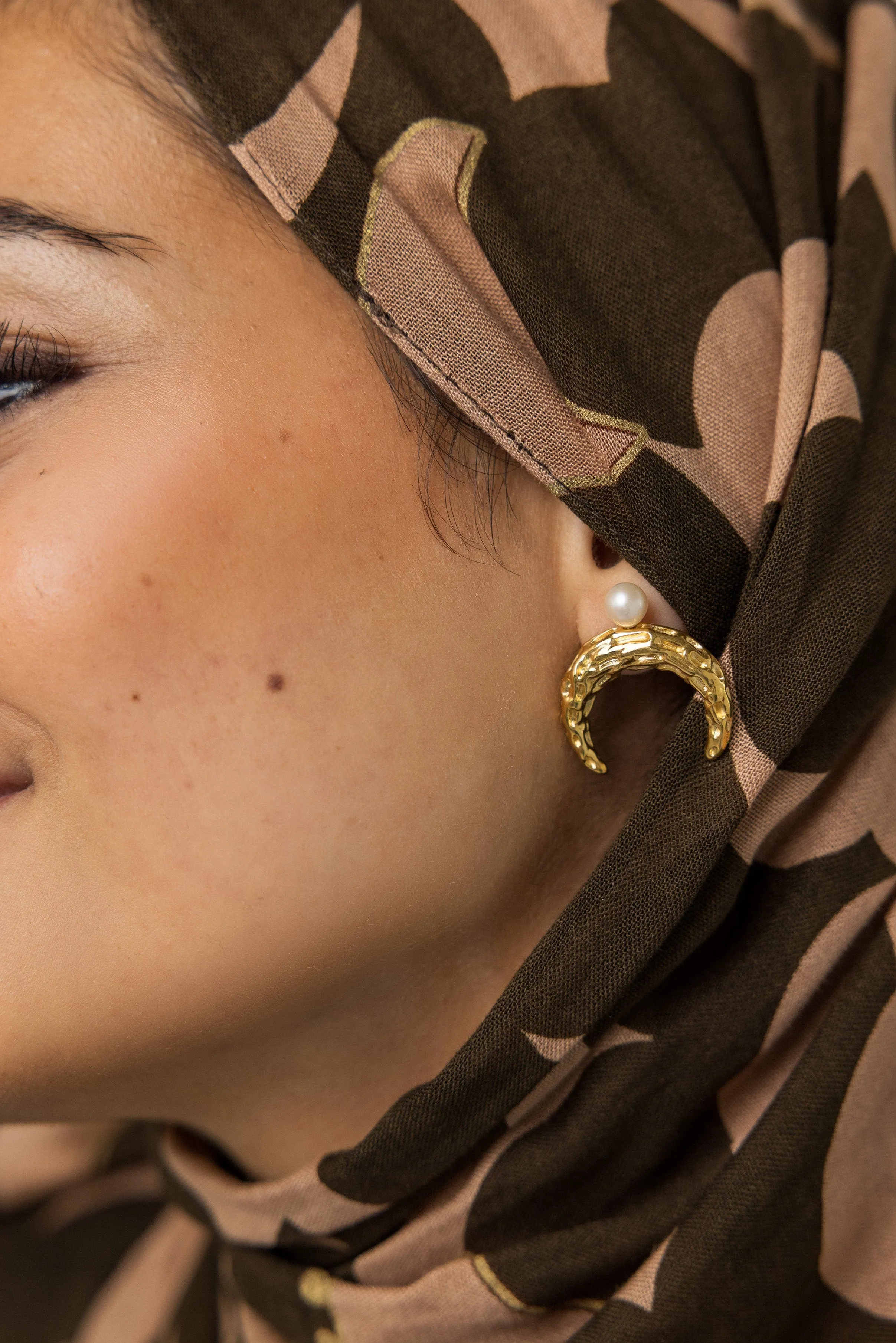 Elegant Cascading Pearl Crescent Studs - VELA x Nominal Exclusive